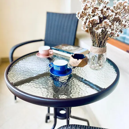 апартамент Flowers فارنا